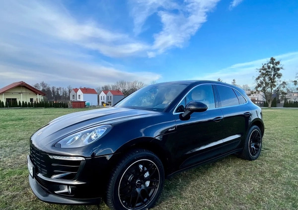 Porsche Macan cena 157800 przebieg: 114000, rok produkcji 2016 z Niemodlin małe 704